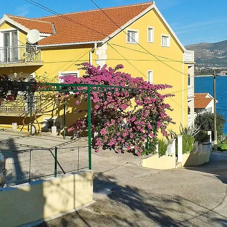 Karmen Appartement Trogir