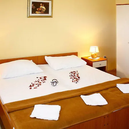 Karmen Appartement *